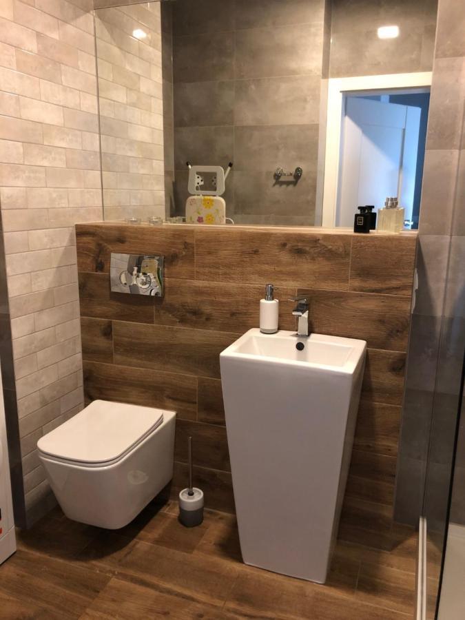 Apartament Alfa With Parking Poznan Exterior photo