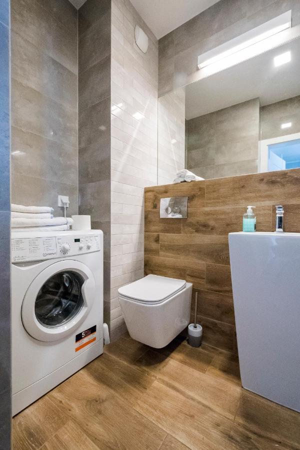 Apartament Alfa With Parking Poznan Exterior photo
